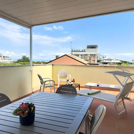 Sky Pearl - Rooftop Terrace *