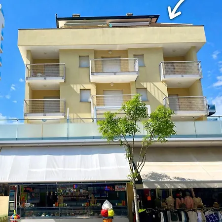 Sky Pearl - Rooftop Terrace
